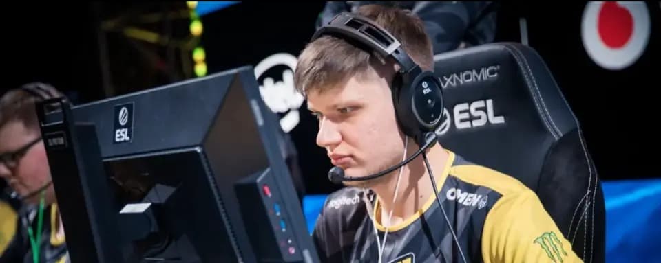 S1mple сыграет свой первый матч за  Falcons  21 октября