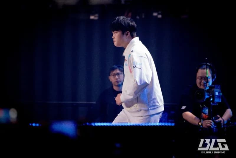  bin : Zeus and Kiin are both very strong. It would be helpful for the team if we can win against them.
