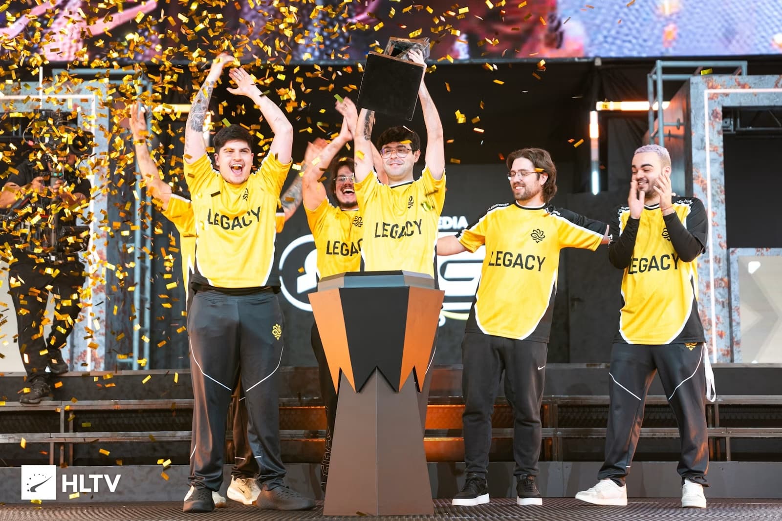 Legacy sweep G2 upang manalo sa FISSURE Playground 3