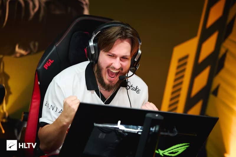 Vitality crushes NAVI to reach Bucharest playoffs as jL wins first reunion