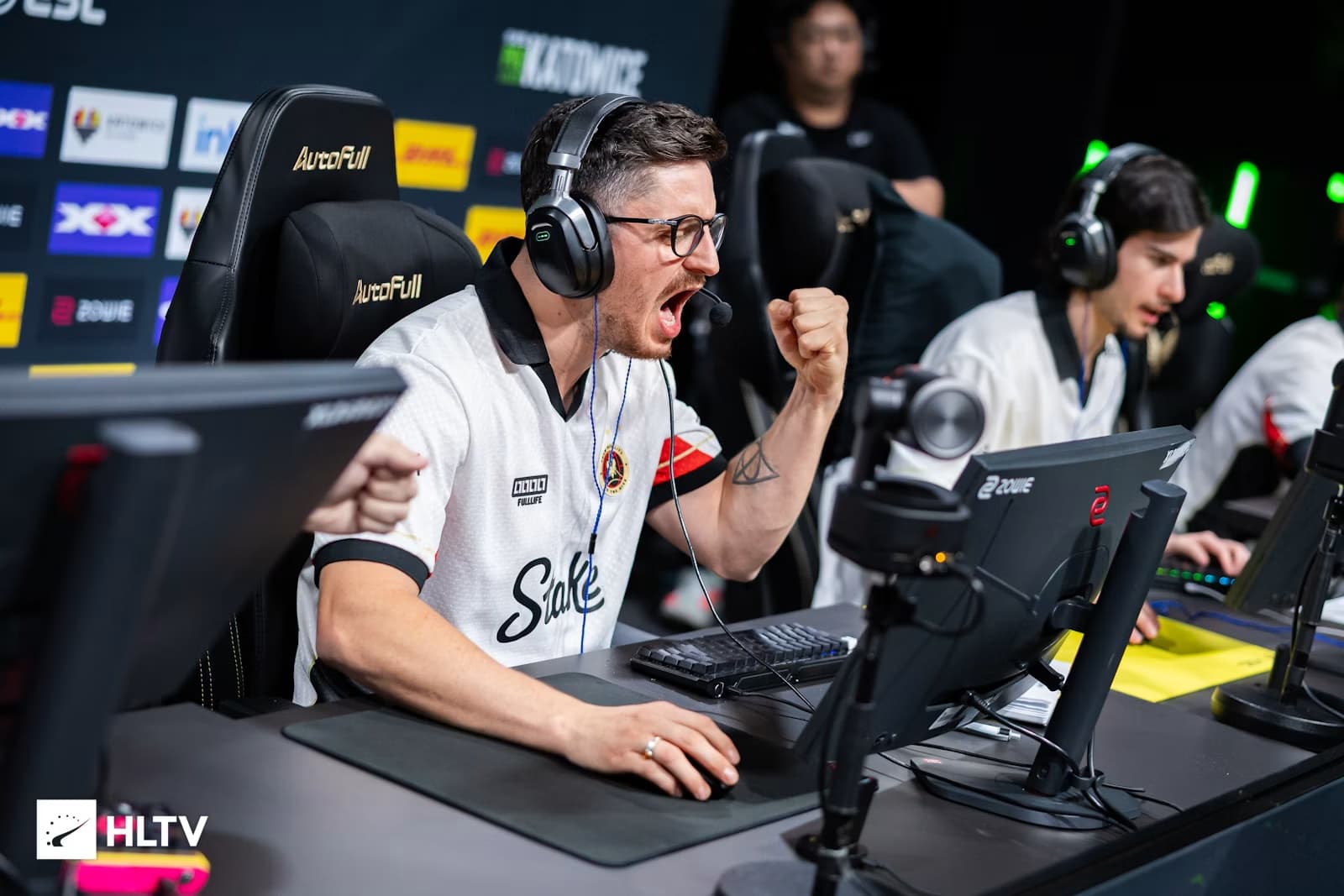 Vitality 擊敗 NAVI,作為 ESL Pro League 第二天的首輪季後賽和淘汰賽