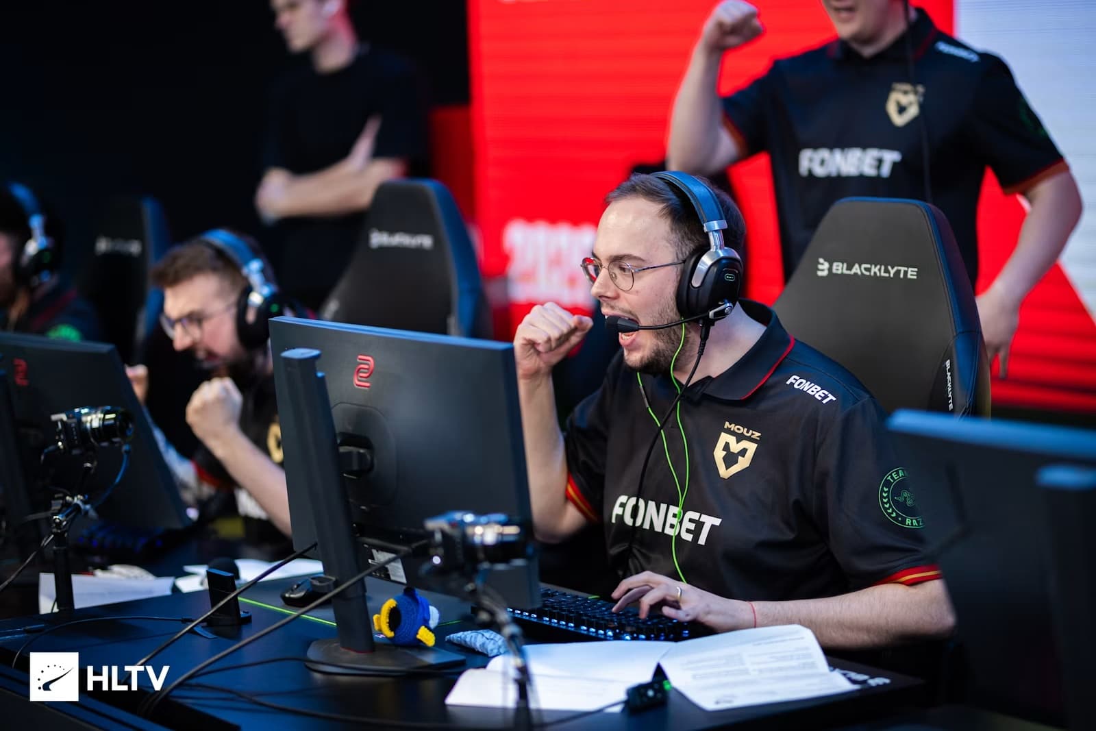 Mouz 在三图逆转中淘汰 NAVI,晋级 StarSeries Fall