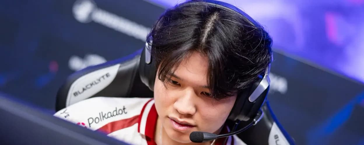 Yxngstxr umaalis mula sa Heroic