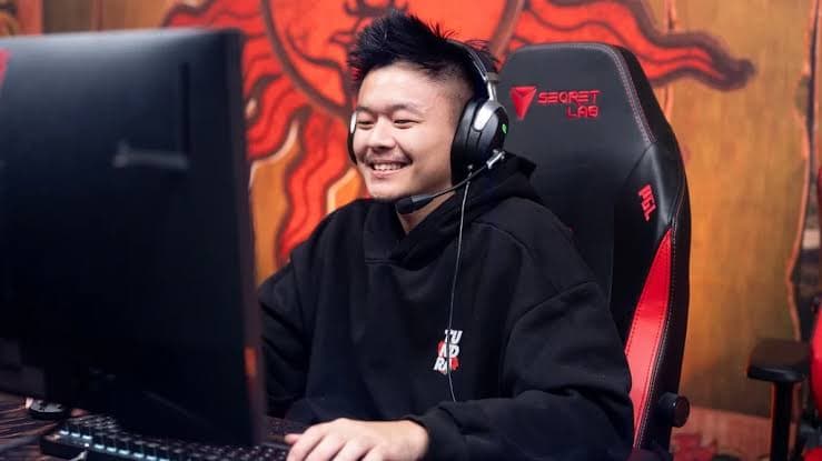 Royal Bear recover from opening loss to secure DreamLeague qualification