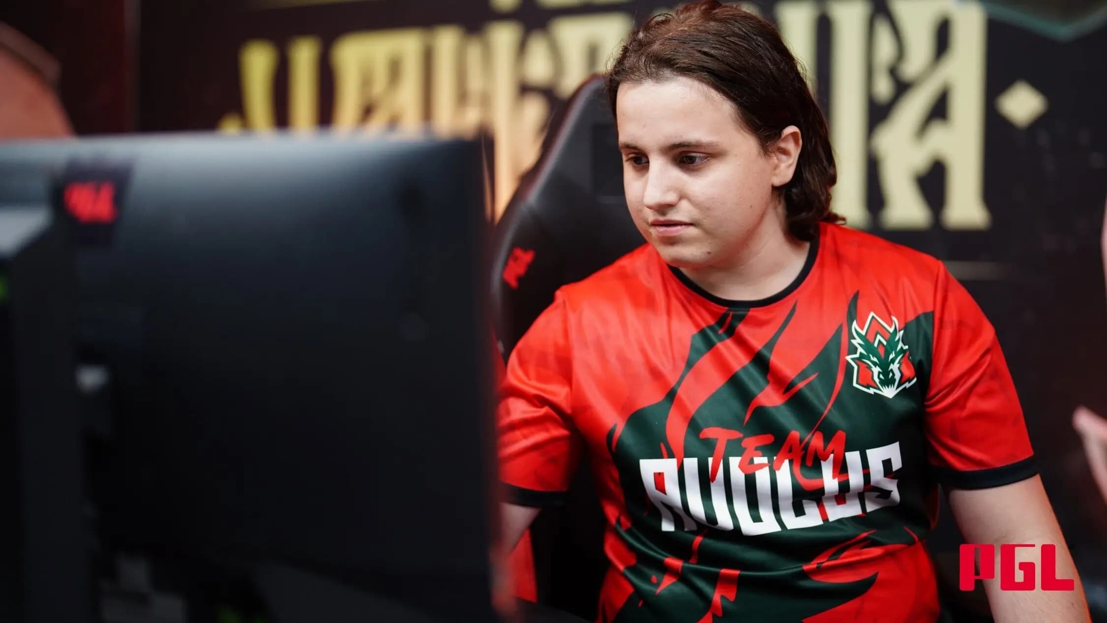 1w Team sweep Pipsqueak+4 to secure PGL Wallachia playoff spot
