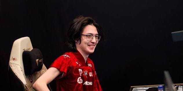Team Yandex đánh bại LGD Gaming để tiến vào vòng bán kết trên của BLAST Slam VIII