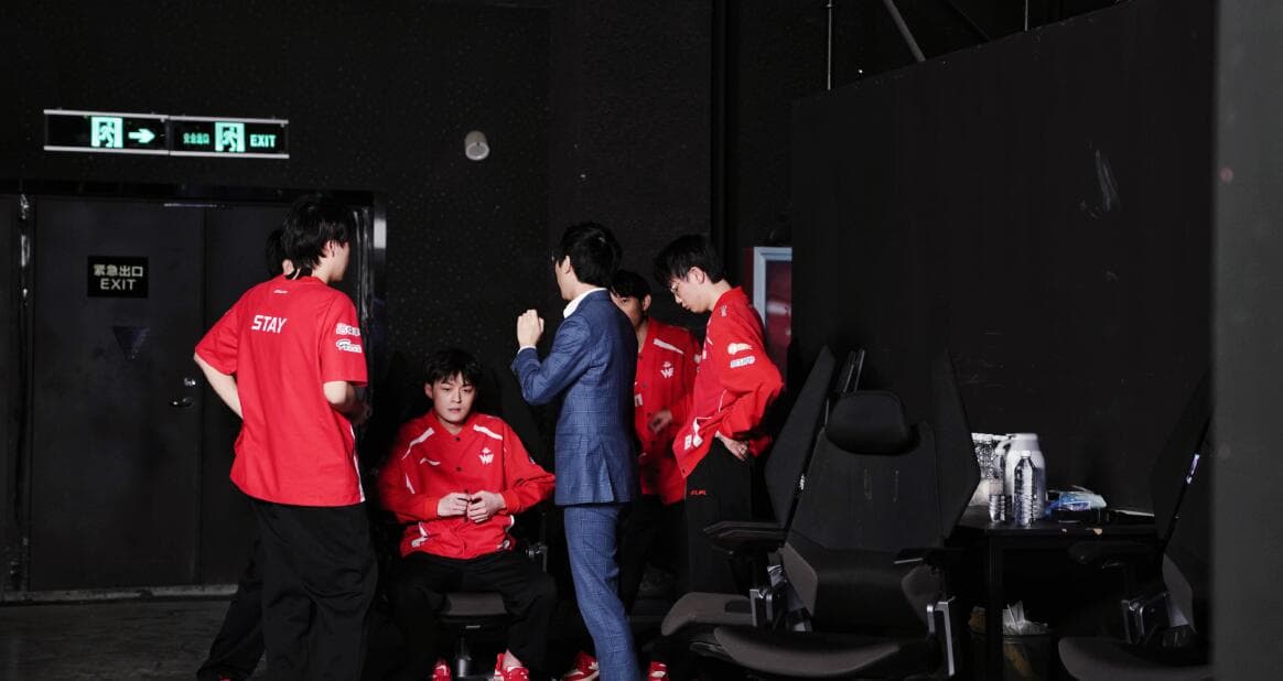 WE and coach Chen Yu (ID: Team WE .Changan) terminated the contract